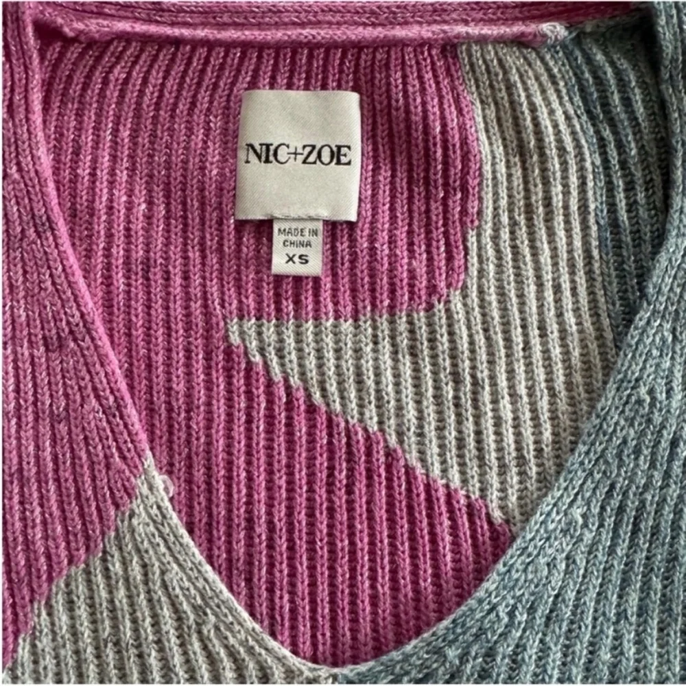 Colorful Patchwork Sweater - Picture 3 of 8